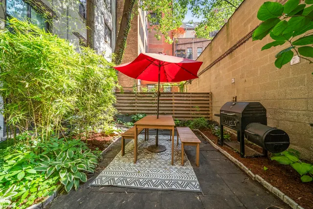 22 Irving Place