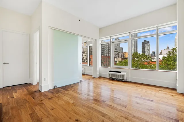10-17 Jackson Avenue
