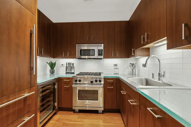 33 West 56th Street