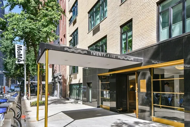 25 West 54th Street