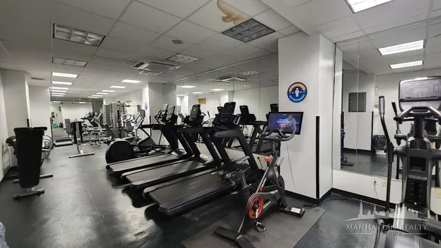 150 East 39th Street