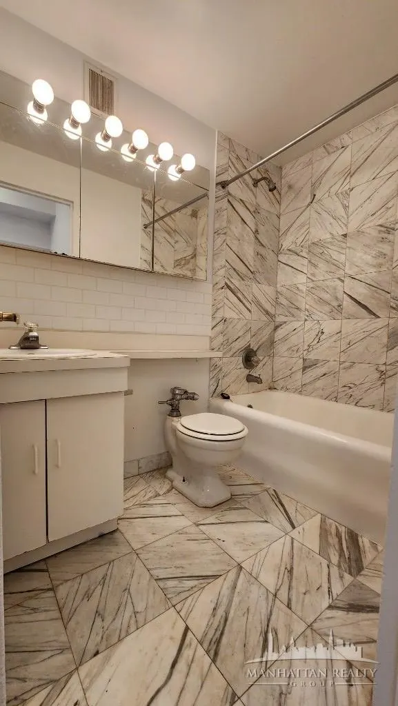 150 East 39th Street