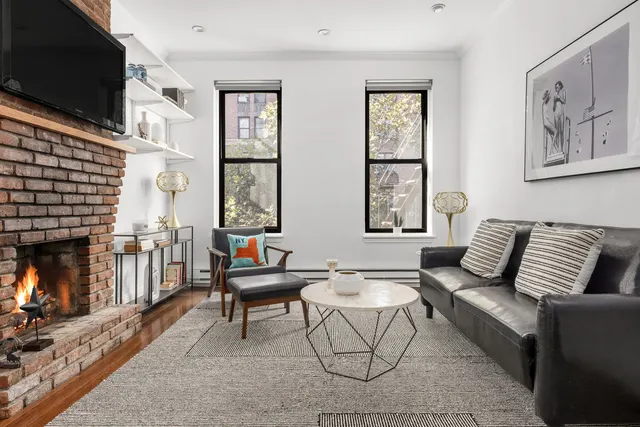433 West 24th Street
