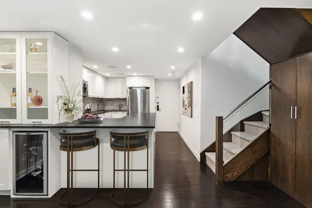 808 Broadway