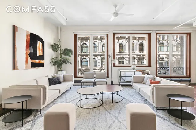 652 Broadway