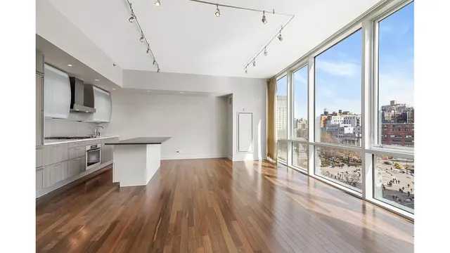 8 Union Square South