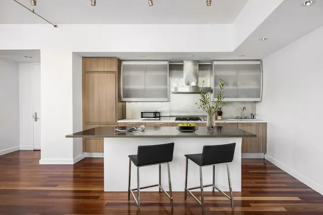 8 Union Square South
