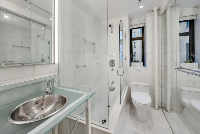 25 West 54th Street