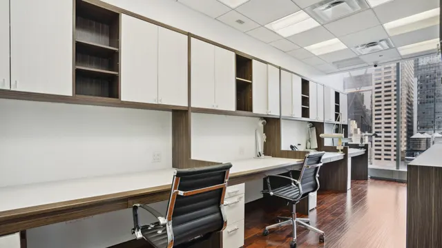 50 W 47TH Street