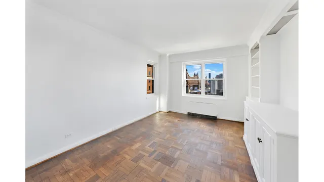 16 Sutton Place