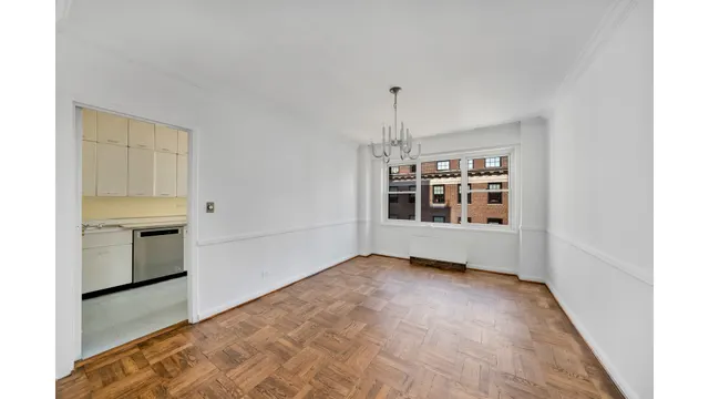 16 Sutton Place