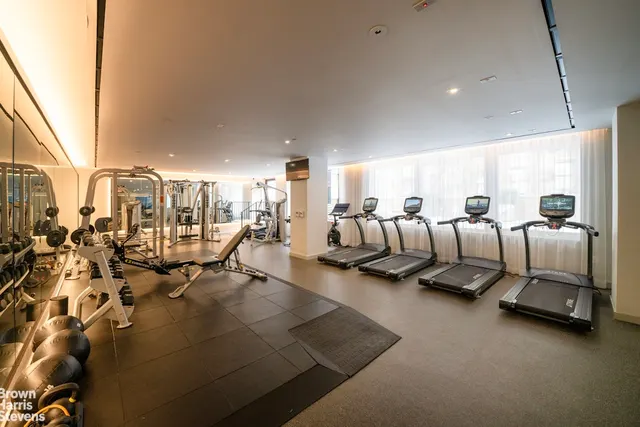 150 East 23rd Street
