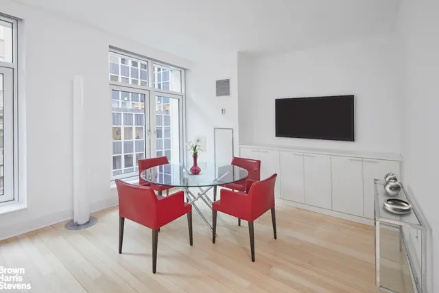 5 East 44th Street