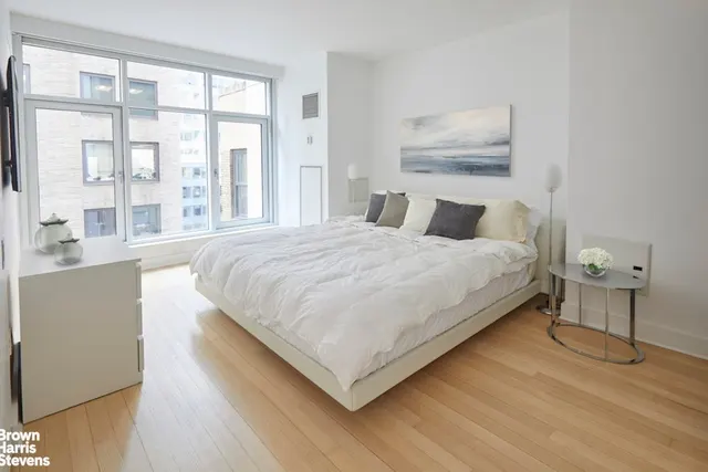 5 East 44th Street