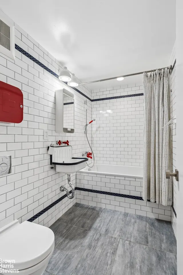 383 Grand Street