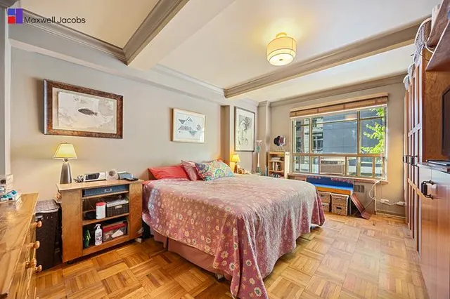 45 West 54th Street
