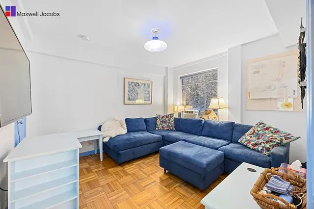 45 West 54th Street