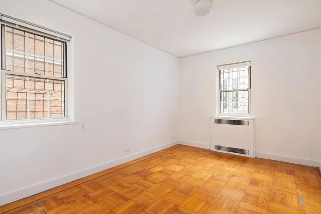 25 Minetta Lane