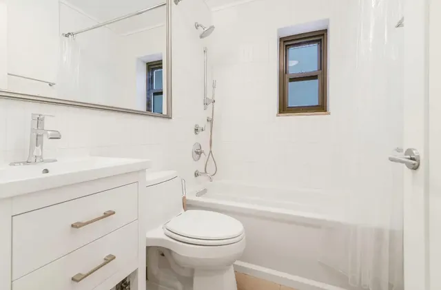 422 West 20th Street