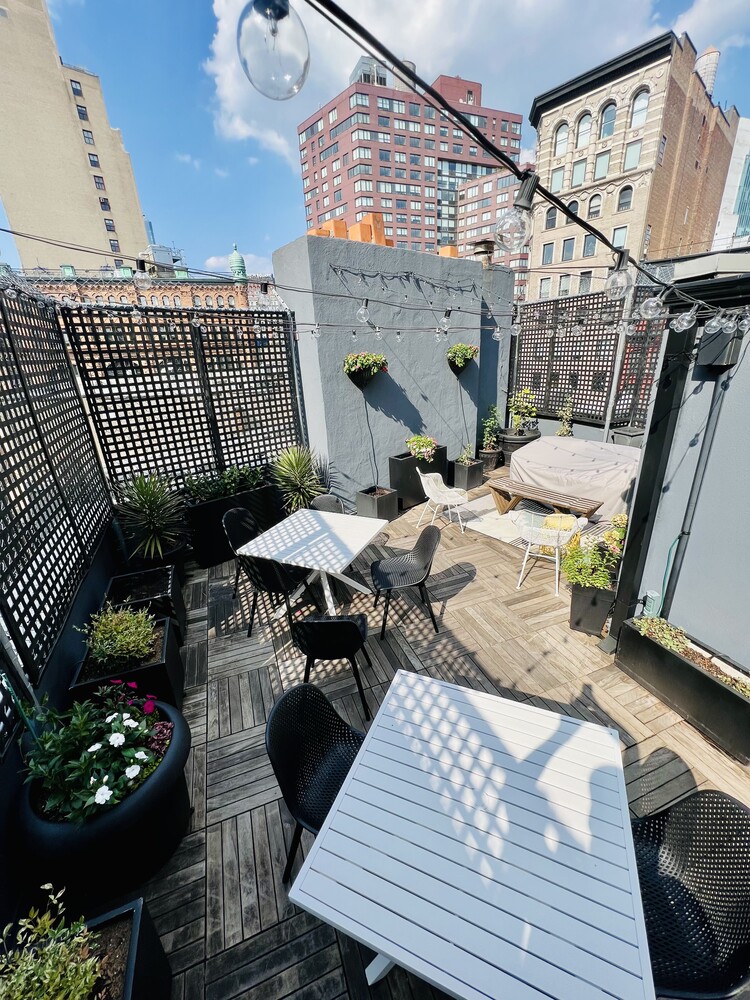 49 East Twelfth Street