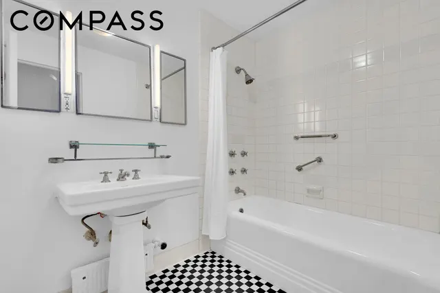 24 West 55th Street