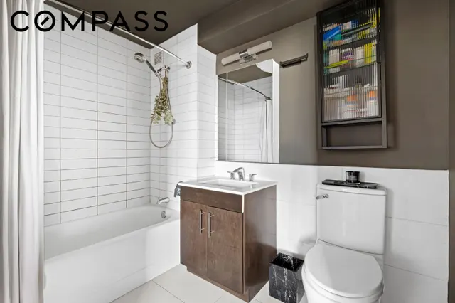 535 West 52nd Street
