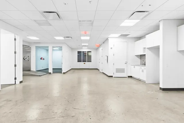 50 W 47TH Street