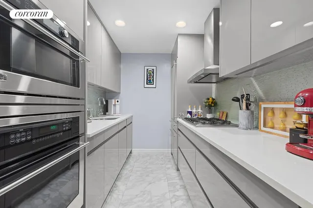 445 West 54th Street