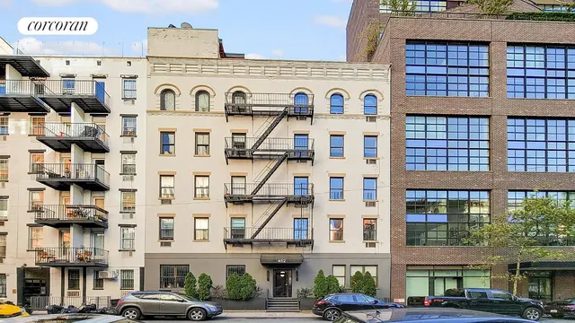 452 West 19th Street