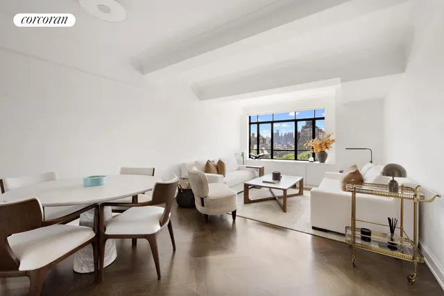 130 W 12TH Street