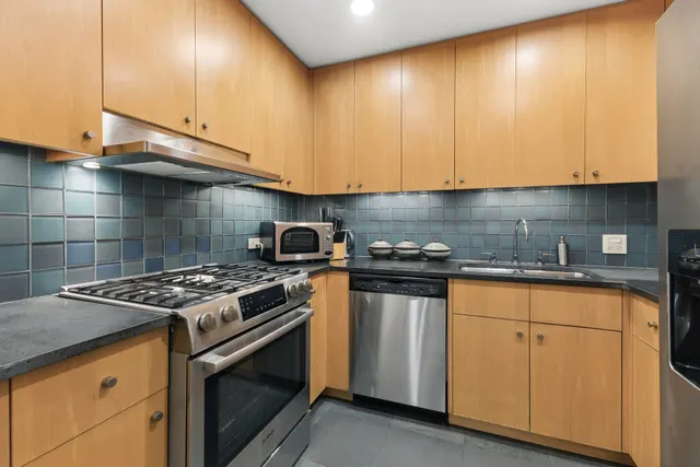 30 West 13th Street