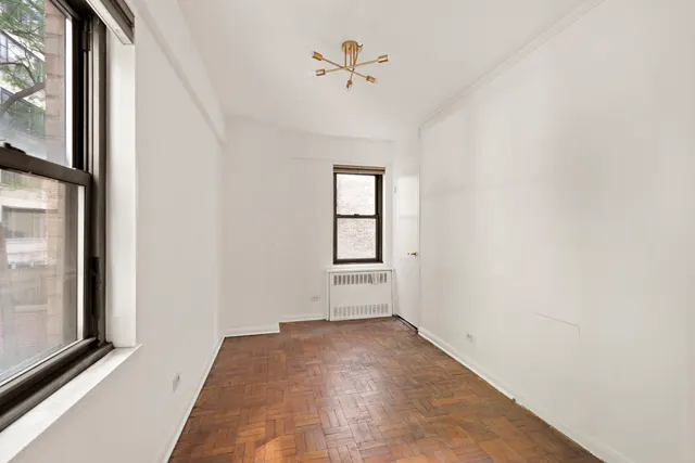 16 Sutton Place