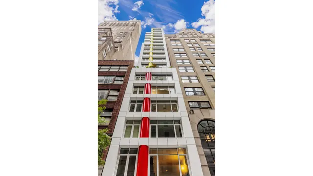 5 East 44th Street