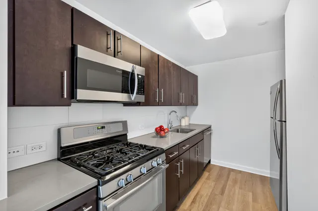535 West 52nd Street