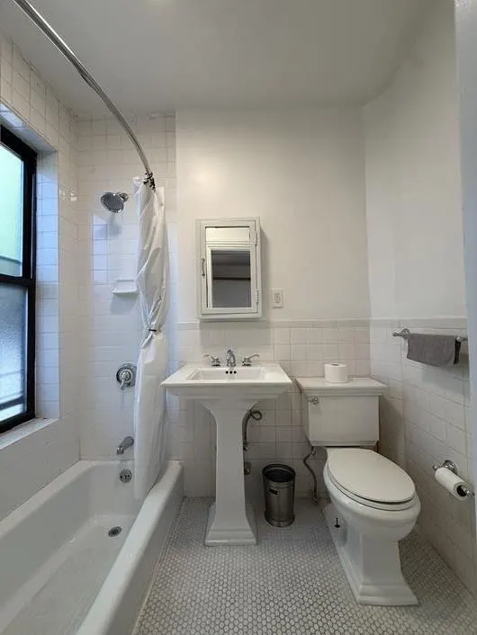 1 Minetta Street