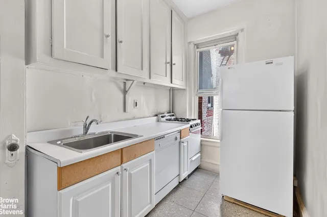 129 Columbia Heights