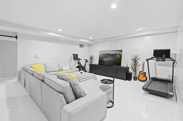 445 West 54th Street