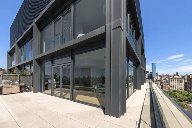 21 East Twelfth Street