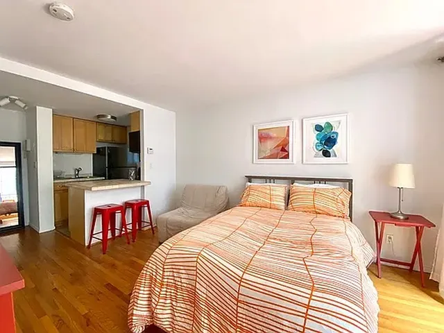 306 Mott Street