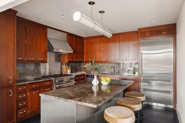 155 West Eleventh Street