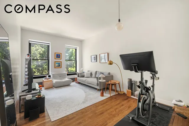 422 West 20th Street