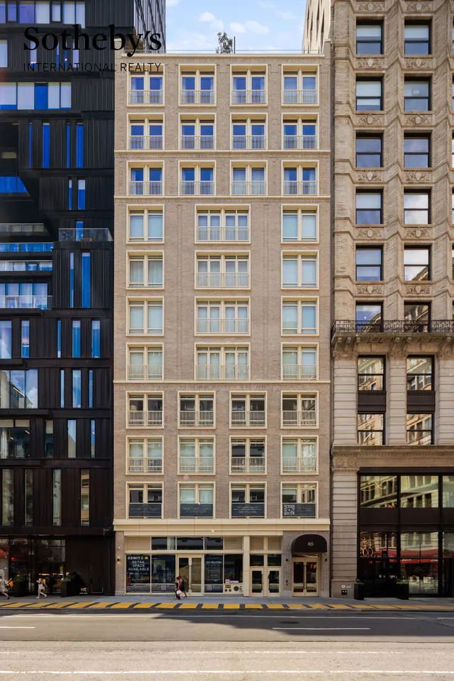 815 Broadway