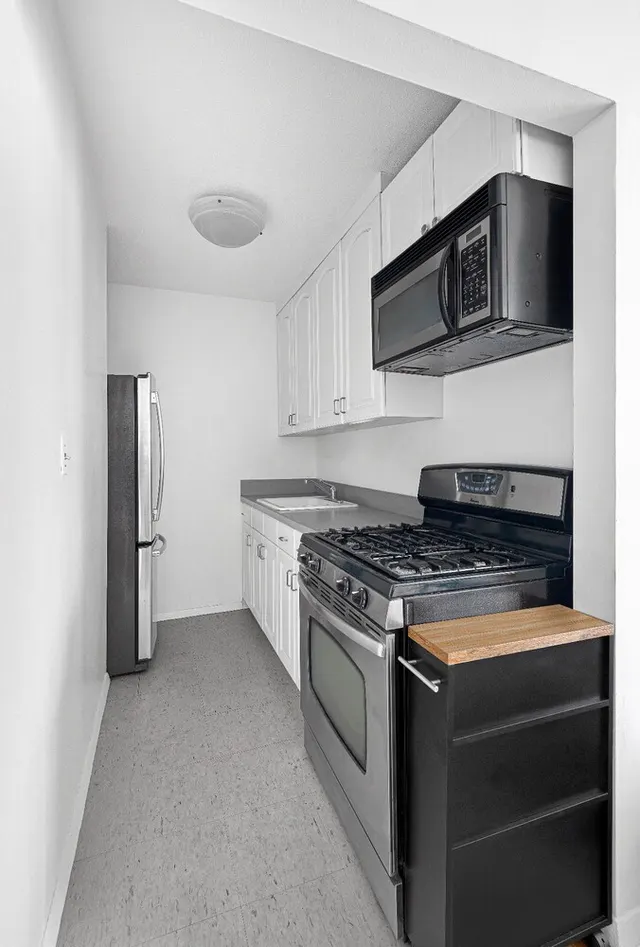 1601 Third Avenue