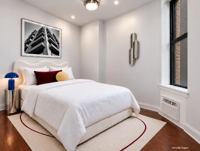 433 West 24th Street