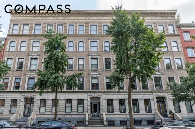 422 West 20th Street