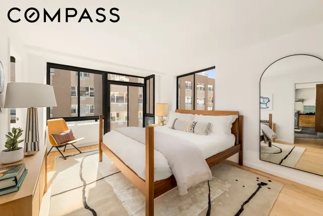 306 Mott Street