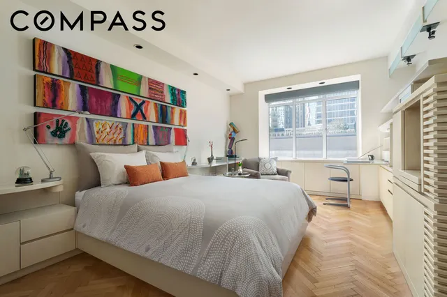 24 West 55th Street