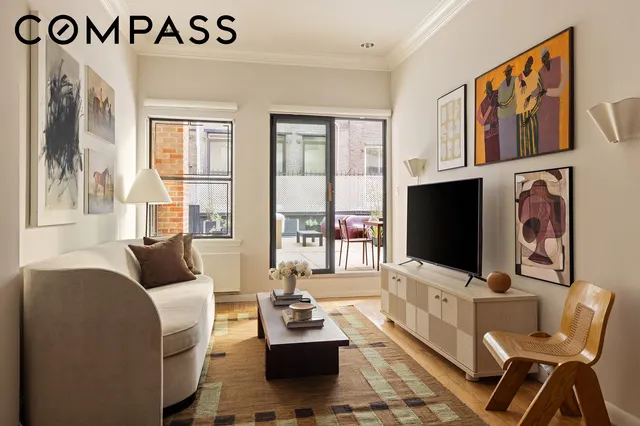35 East 10th Street