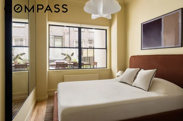 35 East 10th Street