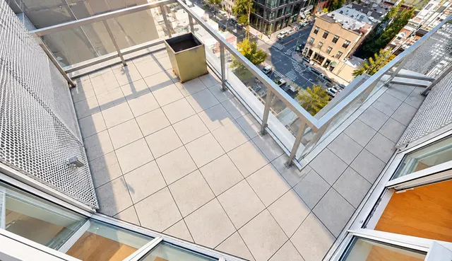 Wrap Terrace